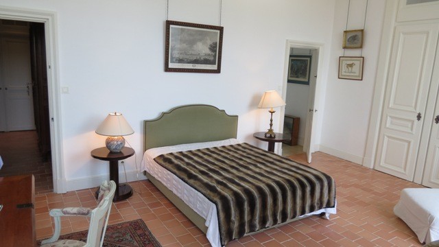 Chateau bedroom 2